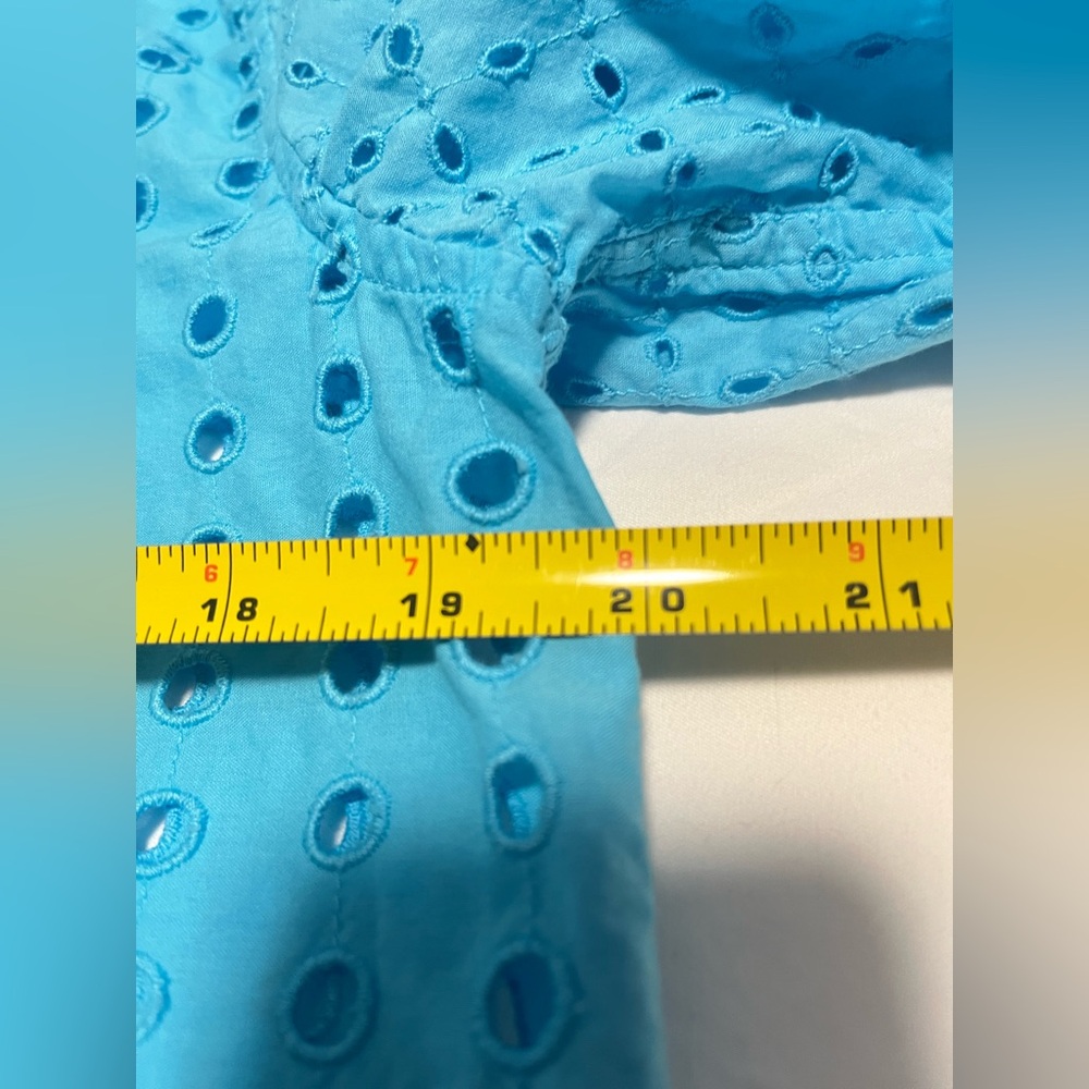 J. CREW Women’s Turquoise Eyelet LS  Button-Down Top Shirt Size M - Picture 13 of 16